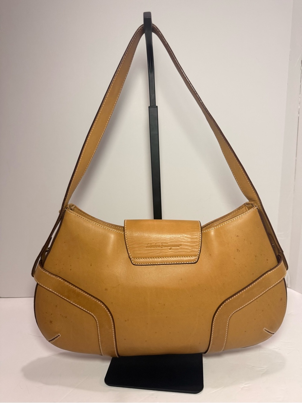 Salvatore Ferragamo Gancini Harness Leather Shoulder Bag Baguette - Picture 3 of 12